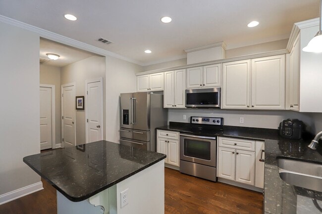 Building Photo - 2603 Waites Dr