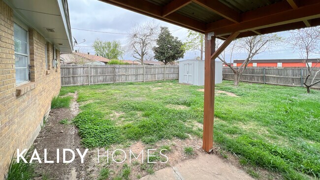 Building Photo - 2808 SW 88th St