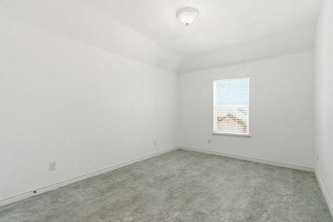 Building Photo - 11300 Hubbard Creek Dr