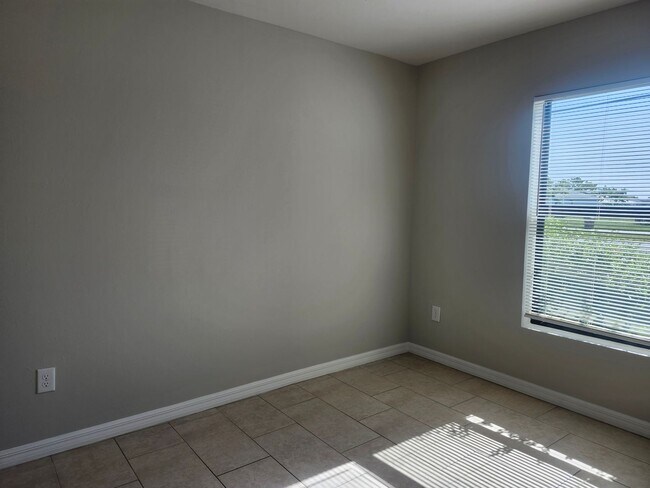 Building Photo - 1030 Andalusia Blvd