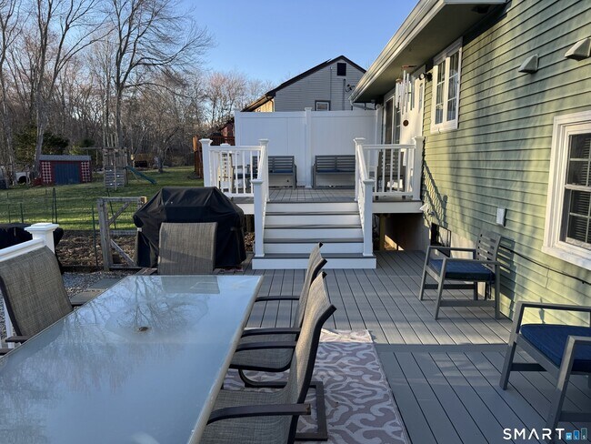 Building Photo - 15 Brookfield Dr