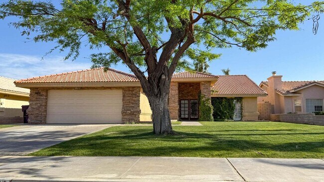 Primary Photo - 78835 Lowe Dr