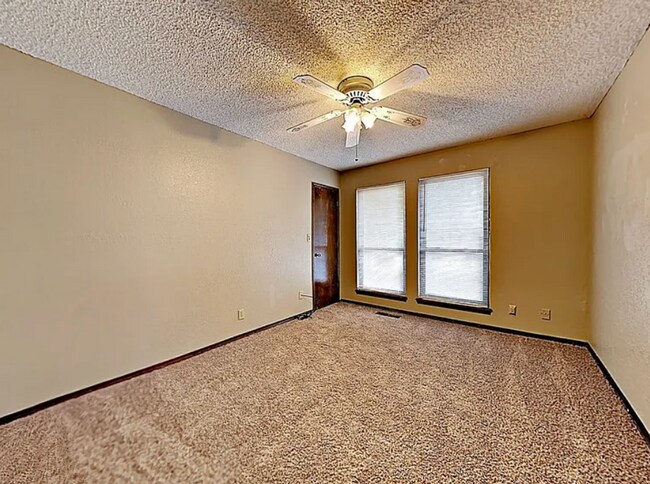 Building Photo - 3306 S 144th E Pl