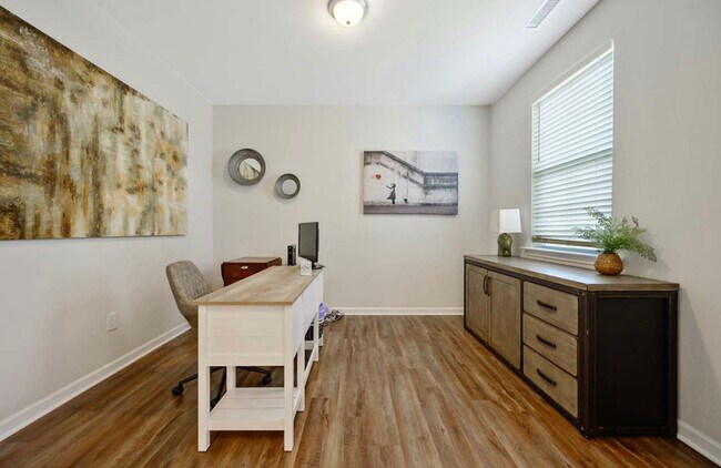 Building Photo - 155 Rossell Park Cir