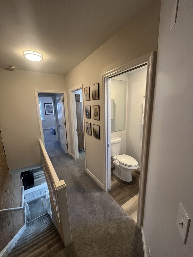 Building Photo - 220 E Liberty St