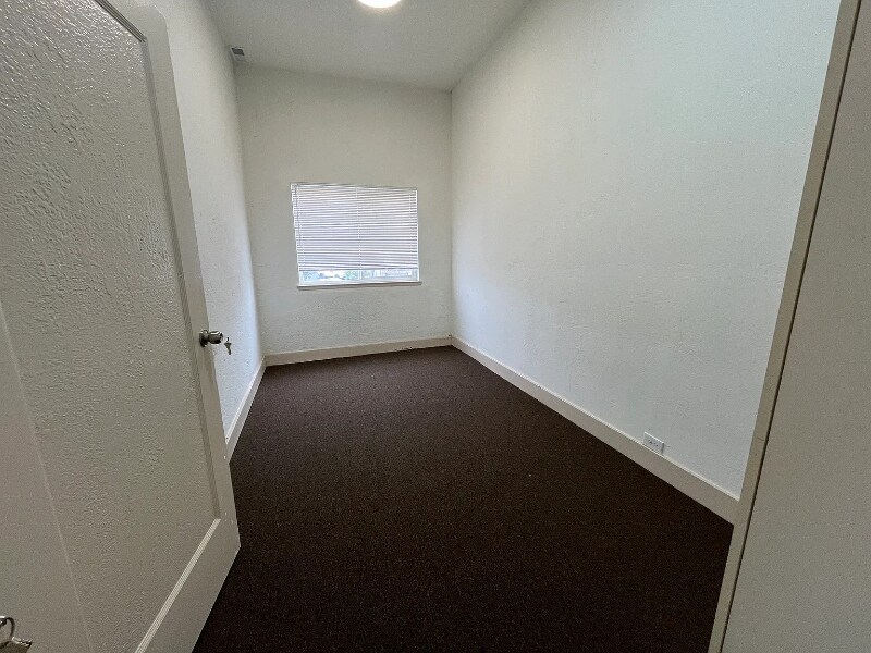 Building Photo - 6282 Mission St