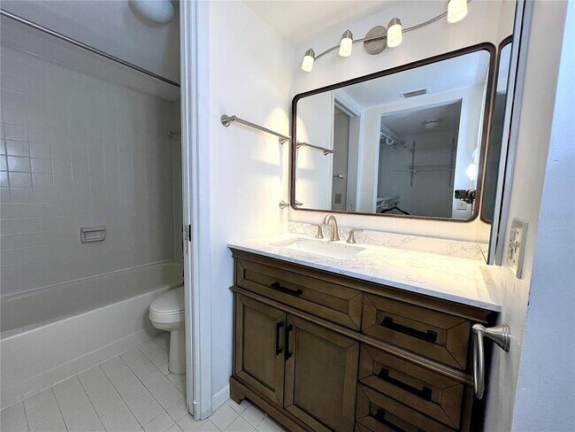 Building Photo - 6291 Bahia Del Mar Cir