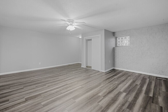 Building Photo - 91 F St