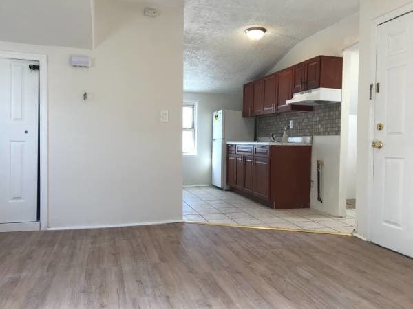 Building Photo - 65 Durand Pl