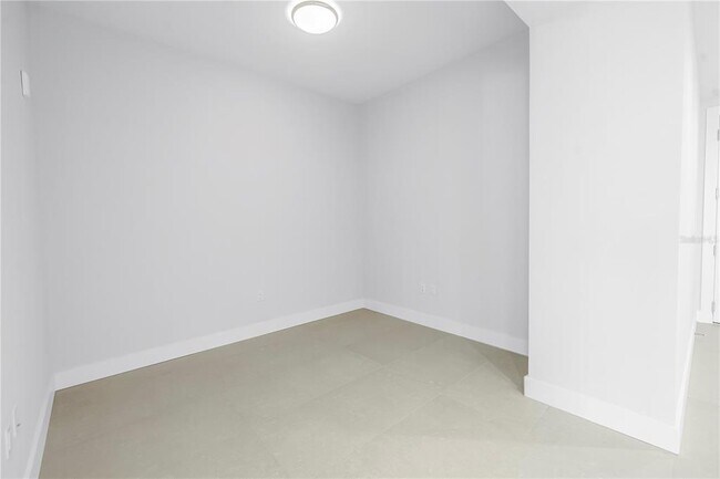 Building Photo - 275 1st Ave S