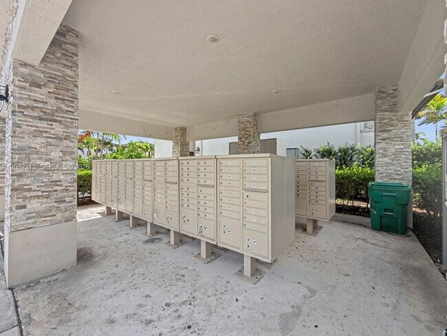 Building Photo - 25545 SW 109th Ave