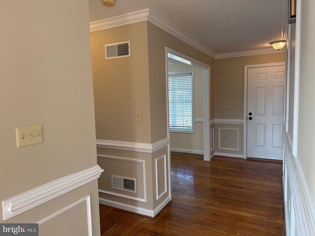 Building Photo - 51 Crystal Hill Ct