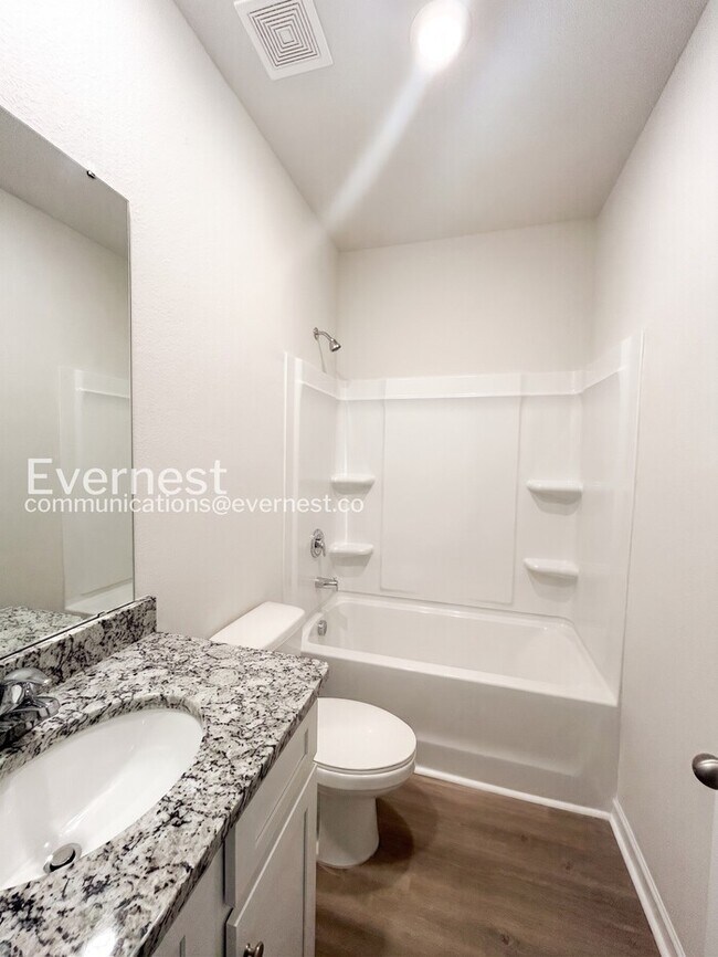 Building Photo - 3-Bedroom Home with Attached Garage / Pet-Friendly / Vouchers Accepted / Coming Soon!