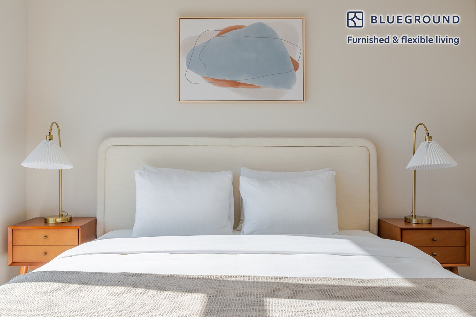 Building Photo - 2333 Calle Del Mundo