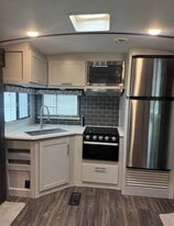 Building Photo - 6242 SW 24th St