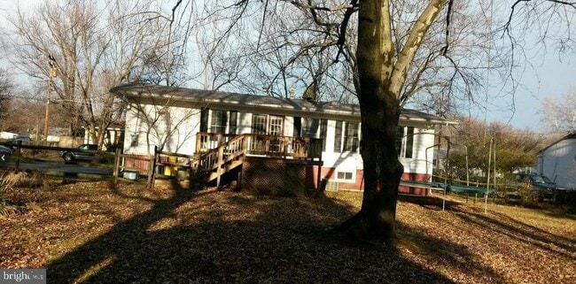 Building Photo - 10213 Rodgers Rd