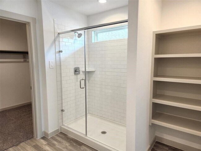 Building Photo - 7738 Robert Ln