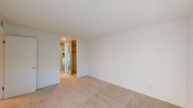 Building Photo - 450 Alameda del Prado