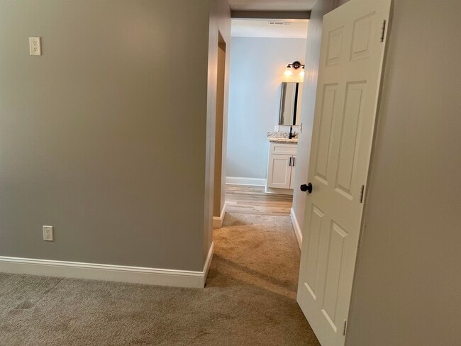 Building Photo - 1716 GA-85