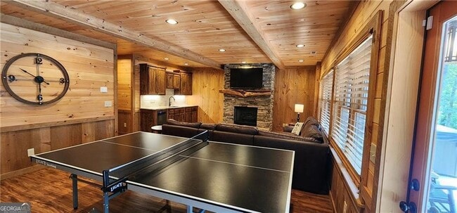 Building Photo - 101 Hothouse Dr