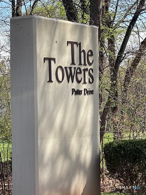 Building Photo - 11 Putter Dr