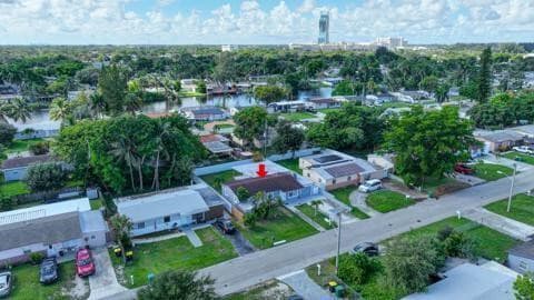 Building Photo - 4186 SW 48th Ct