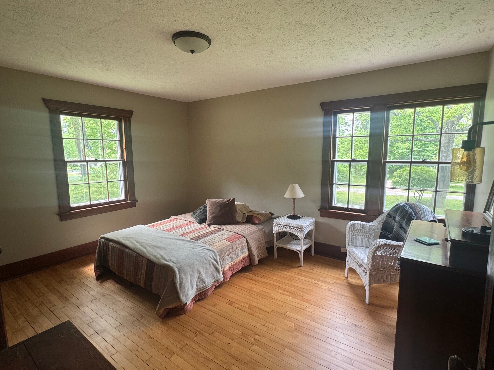 Primary Bedroom - 5953 Beechwood Dr