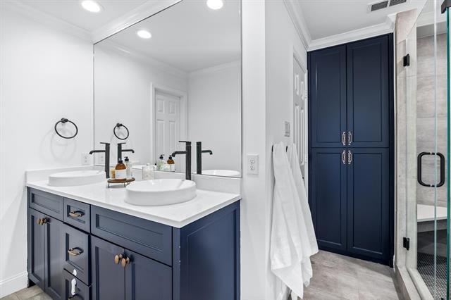 Building Photo - 7629 Spring Valley Rd