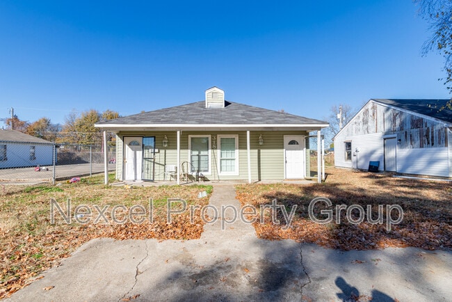 Primary Photo - 318 Gannt St