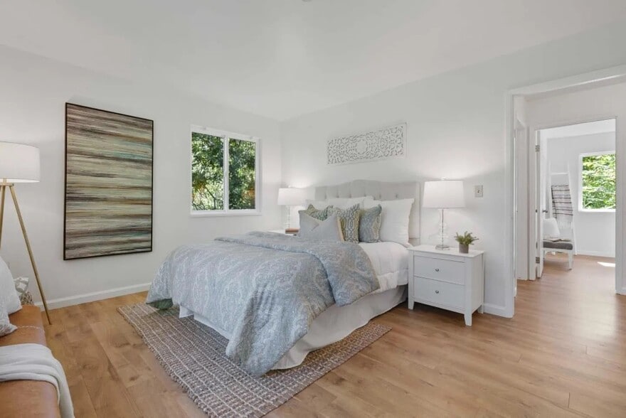 Building Photo - 20301 Bear Creek Rd