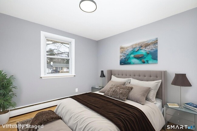 Building Photo - 555 Graham Rd