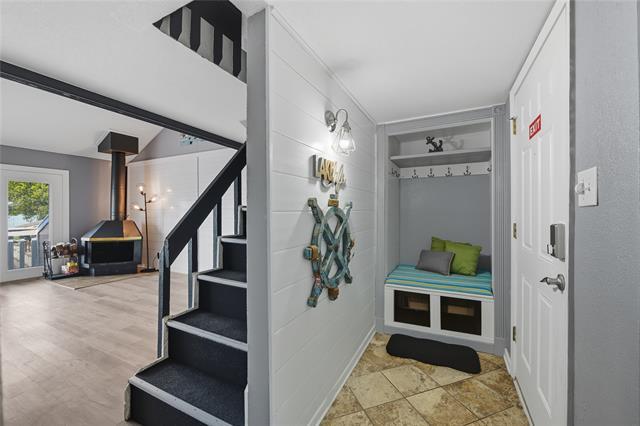 Building Photo - 644 Harbor Dr