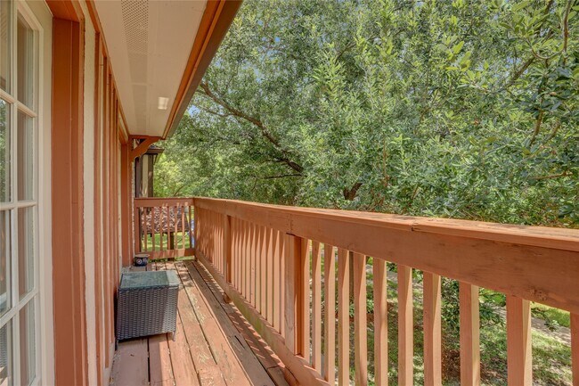 Building Photo - 2253 Triway Ln