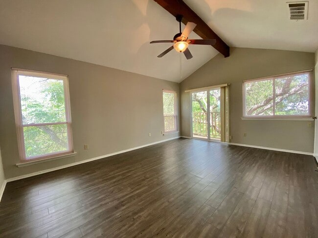Building Photo - 7219 Scenic Brook Dr