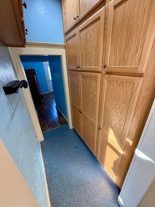 Building Photo - Victorian Charmer – 3 Bed, 1.75 Bath – Utilities Included!