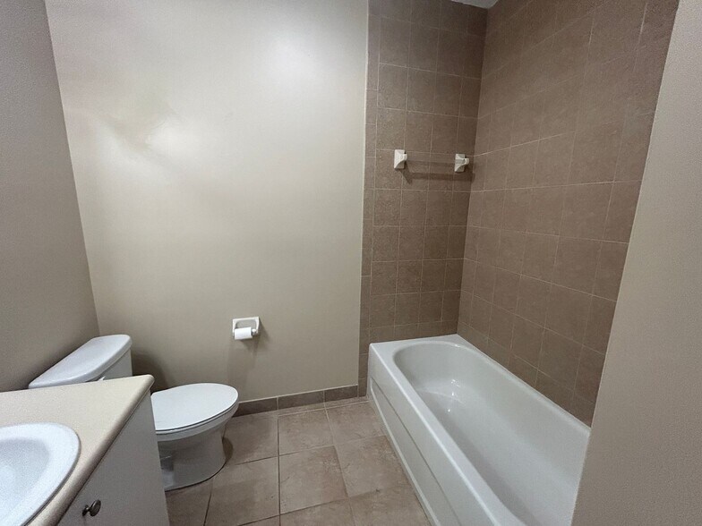 Building Photo - 2/2  Off Six Mile Cove Coming mid March