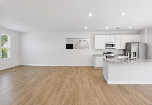 Building Photo - 4019 Grand Reserve Ln