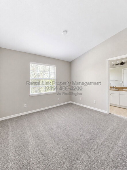 Building Photo - 8711 Athena Ct