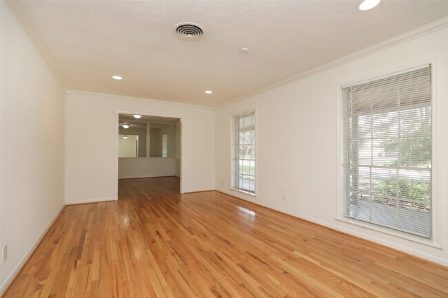 Building Photo - 4403 Omeara Dr