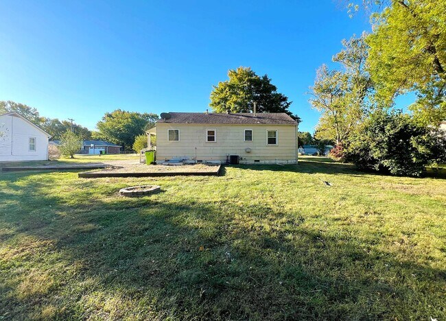 Building Photo - COMING SOON: Spacious Home with a Great Ya...