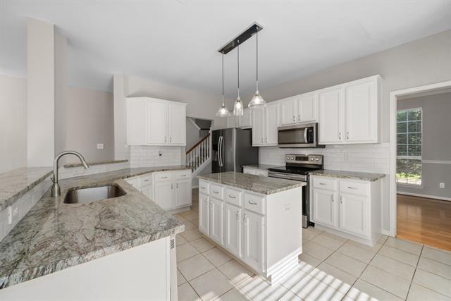 Building Photo - 3019 Trailwood Dr