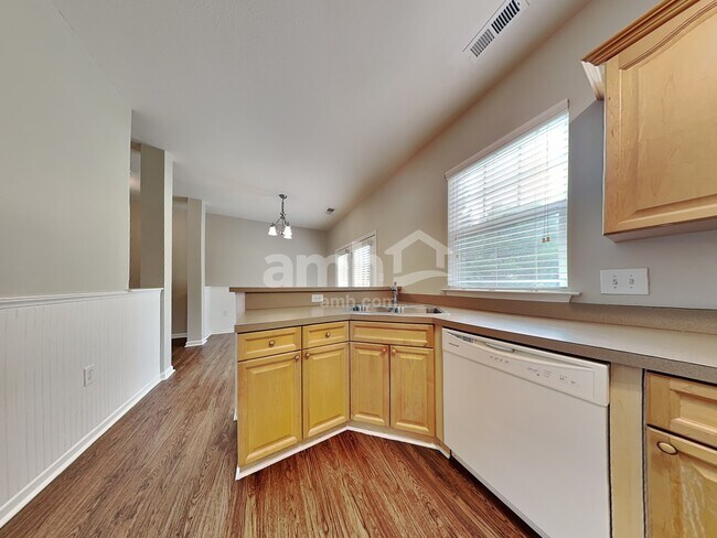 Building Photo - 4003 Semmes Ln