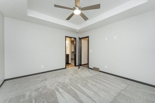 Building Photo - 7213 E 45th St