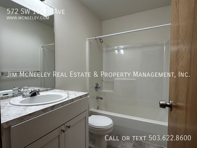 Building Photo - 572 SW 150th Ave