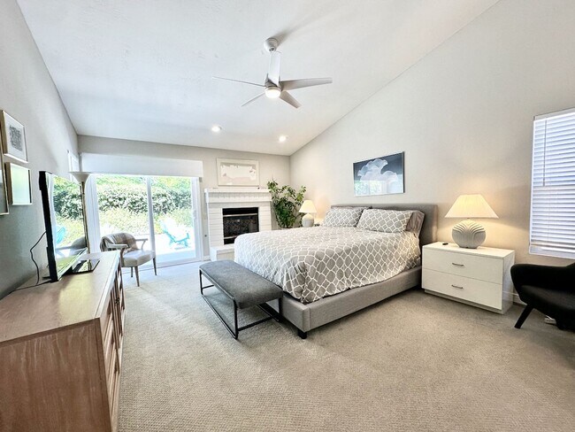 Building Photo - FOR RENT Call For Availability 3Br/3Ba 2128 Sqft Fully Furnished Del Mar Heights Vacation Home, C...