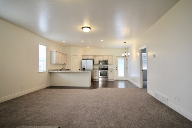 Building Photo - 129 E 650 S