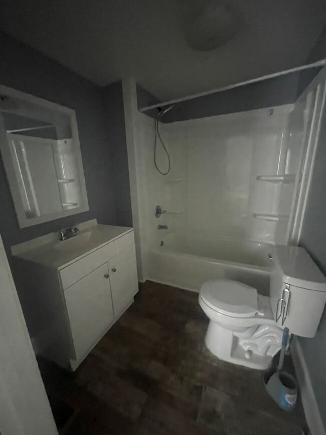 Building Photo - Ranch Located in the Heart of Dunn