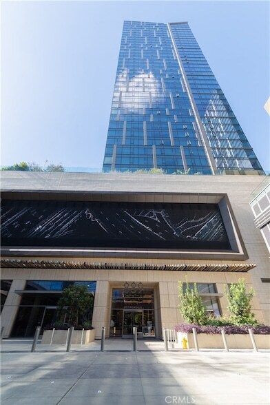 Building Photo - 889 Francisco St