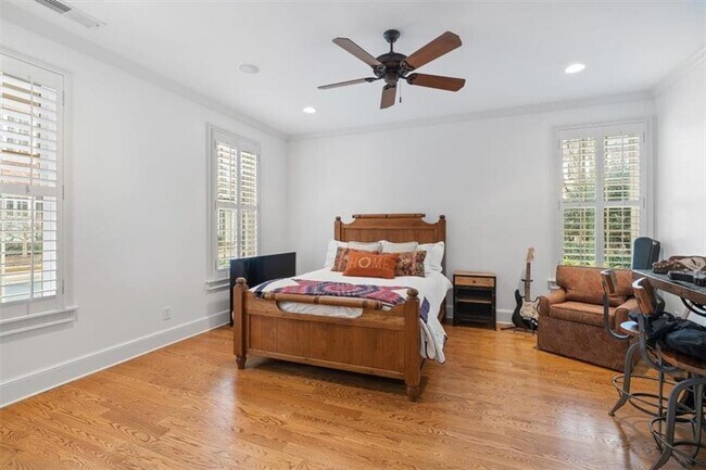 Building Photo - 4209 Whitby Way SE