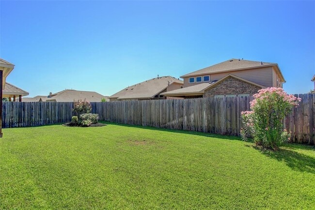 Building Photo - 26607 Grey Sparrow Dr